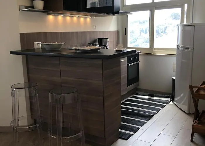 Mazzaro Sea View By Holidays Apartment